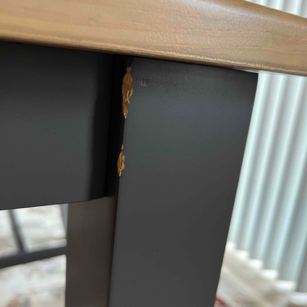 Delivery Damage to Table Leg